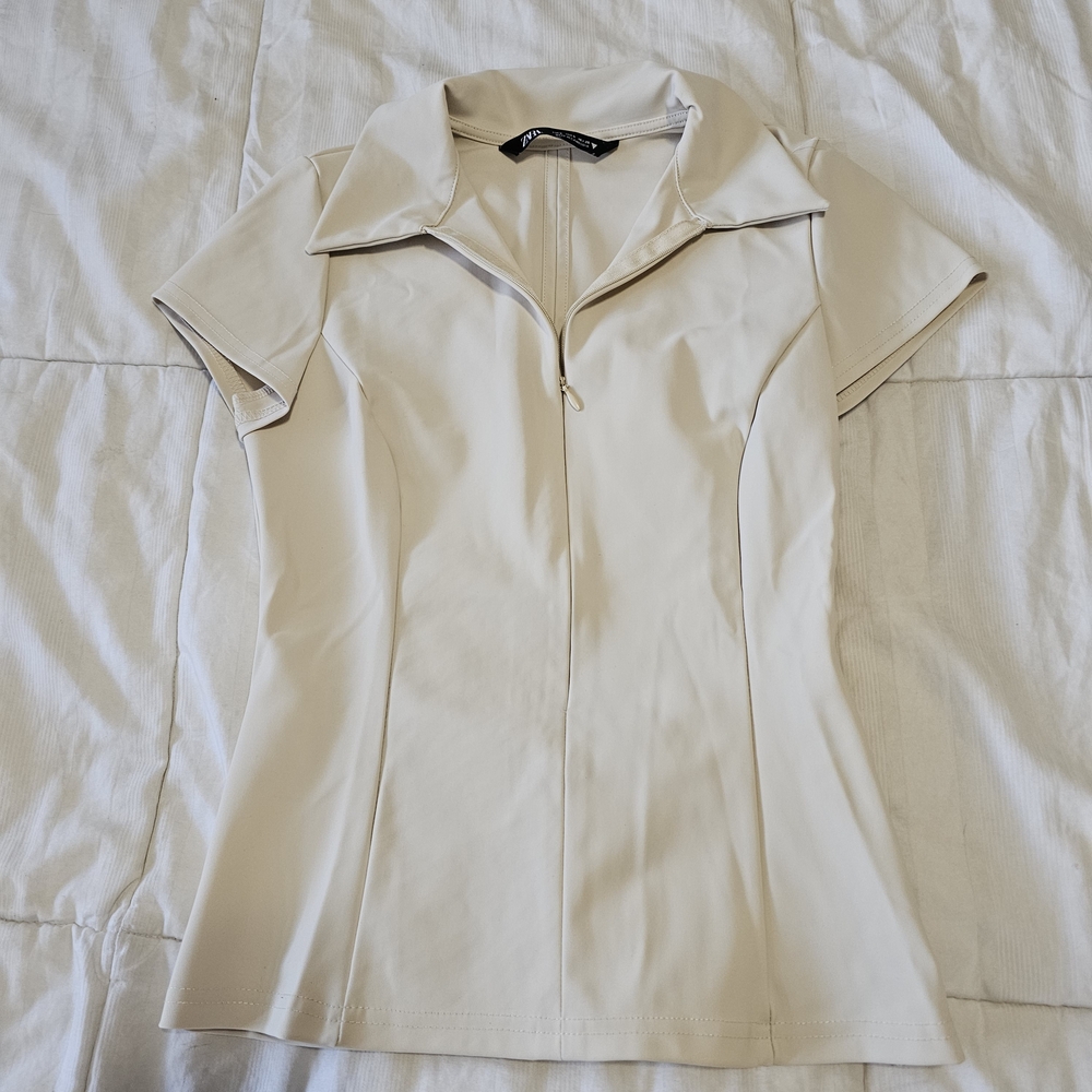 Zara Elegant women's beige zipper top size S. Made in Cambodia.